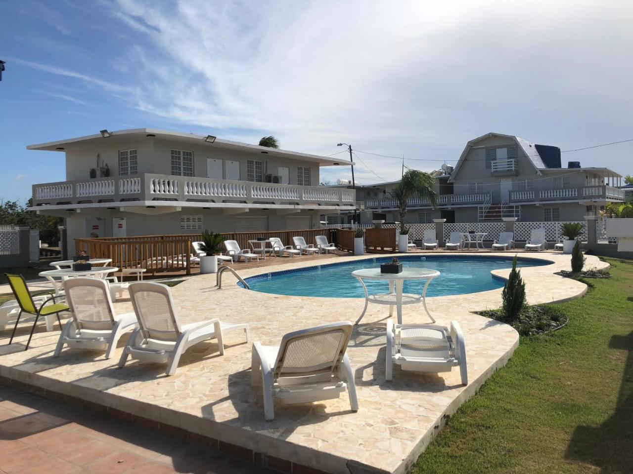 Full Moon Hotel & Restaurant Салинас Экстерьер фото